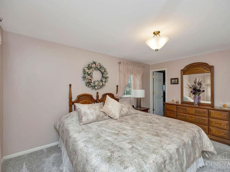 5449 S Garrett Drive, Miami Twp, OH 45150 Photo 20