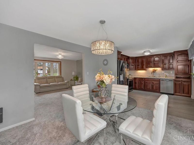 5449 S Garrett Drive, Miami Twp, OH 45150 Photo 8