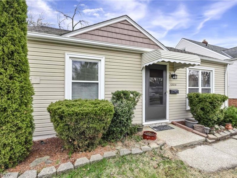 12820 Longmead Avenue , Cleveland, OH 44135 Photo 2