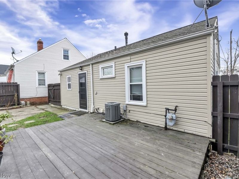 12820 Longmead Avenue , Cleveland, OH 44135 Photo 21