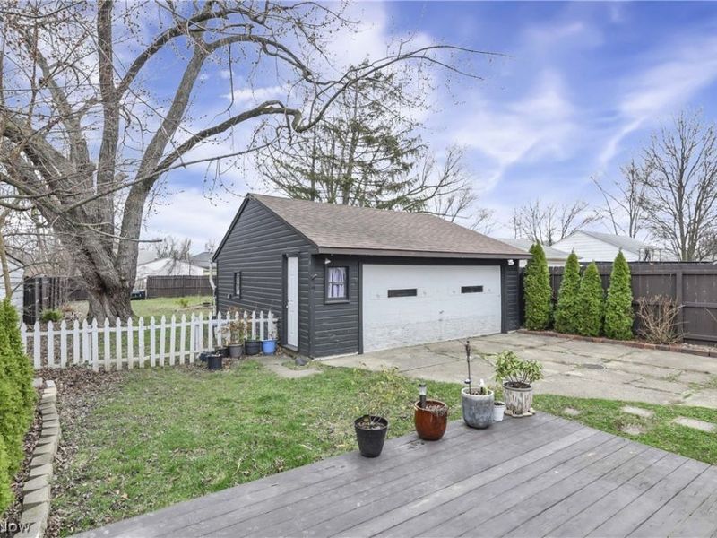 12820 Longmead Avenue , Cleveland, OH 44135 Photo 24