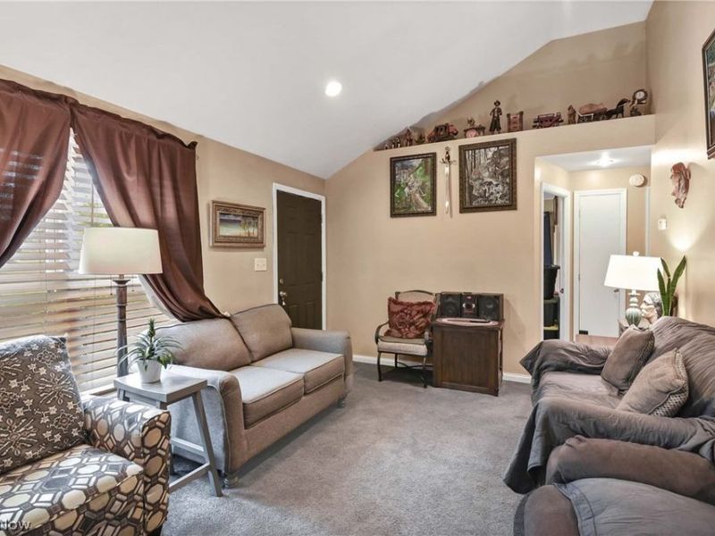 12820 Longmead Avenue , Cleveland, OH 44135 Photo 7