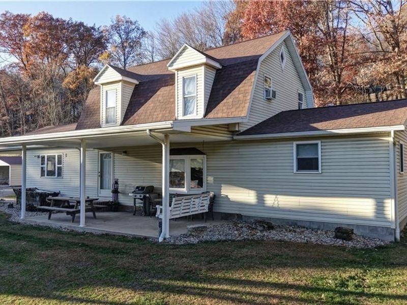 7736 Fort Laurens Road NW, Strasburg, OH 44680 Photo 1