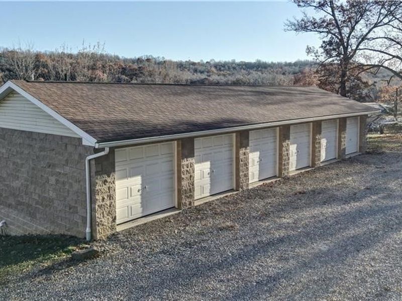 7736 Fort Laurens Road NW, Strasburg, OH 44680 Photo 11