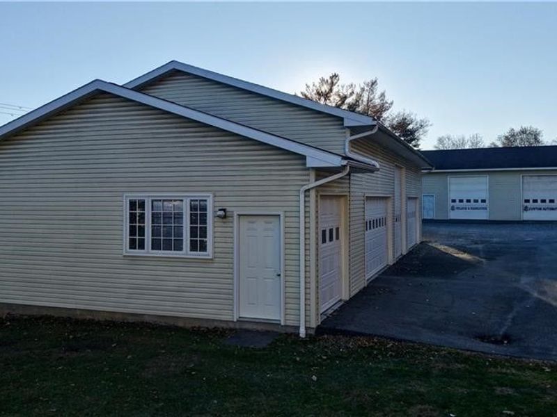 7736 Fort Laurens Road NW, Strasburg, OH 44680 Photo 21