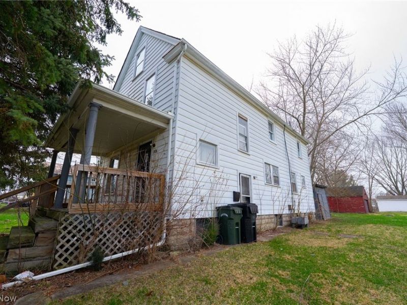 148 Oak Street , Elyria, OH 44035 Photo 4