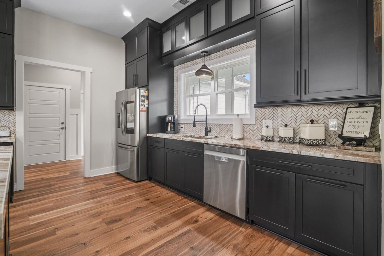 2206 Eastwoods Dr. Photo 15