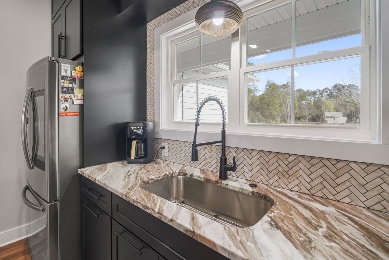 2206 Eastwoods Dr. Photo 16