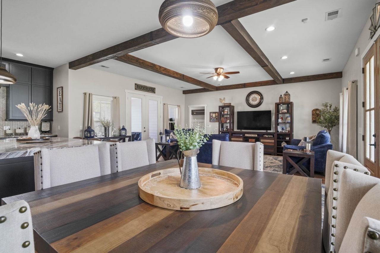 2206 Eastwoods Dr. Photo 20