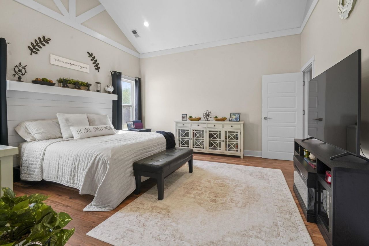 2206 Eastwoods Dr. Photo 26