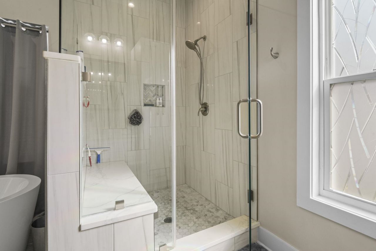 2206 Eastwood Dr. Photo 30