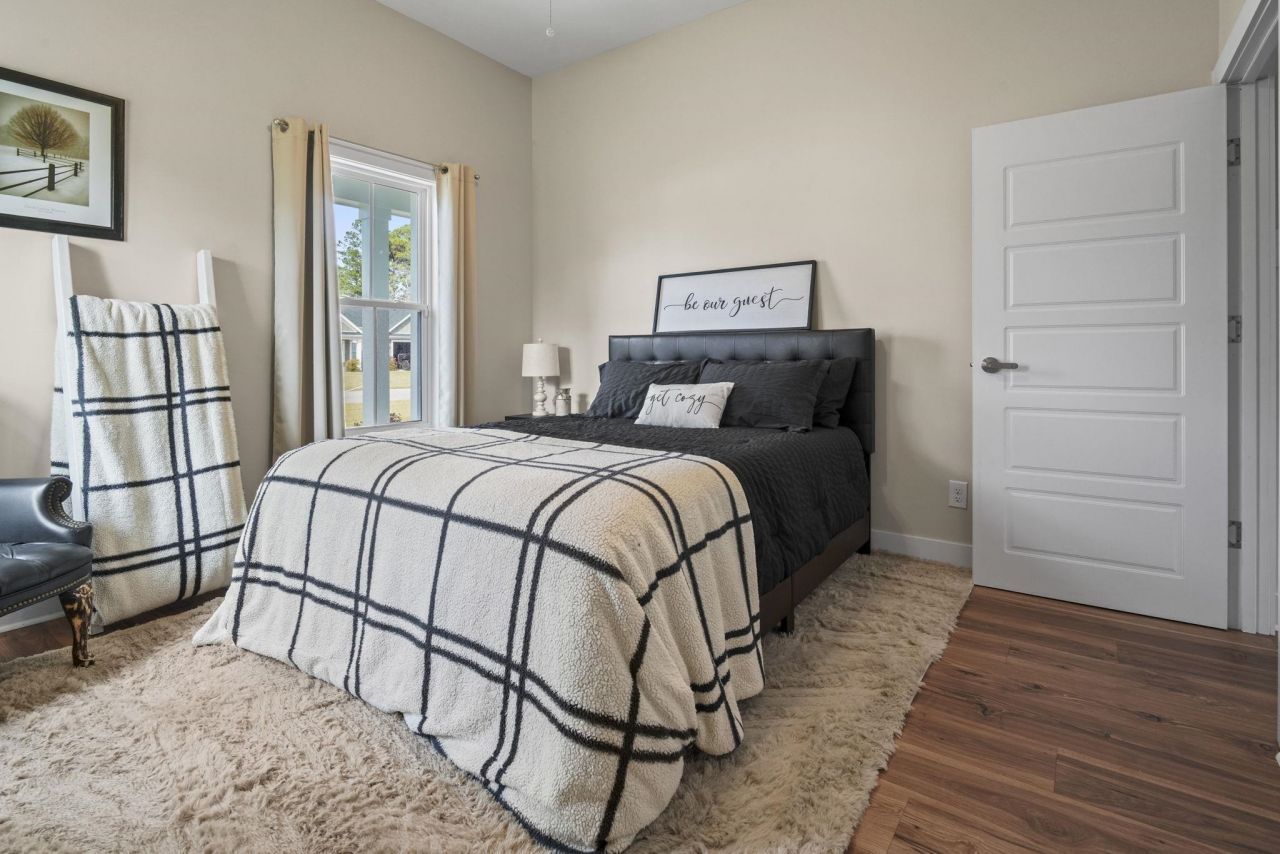 2206 Eastwoods Dr. Photo 36