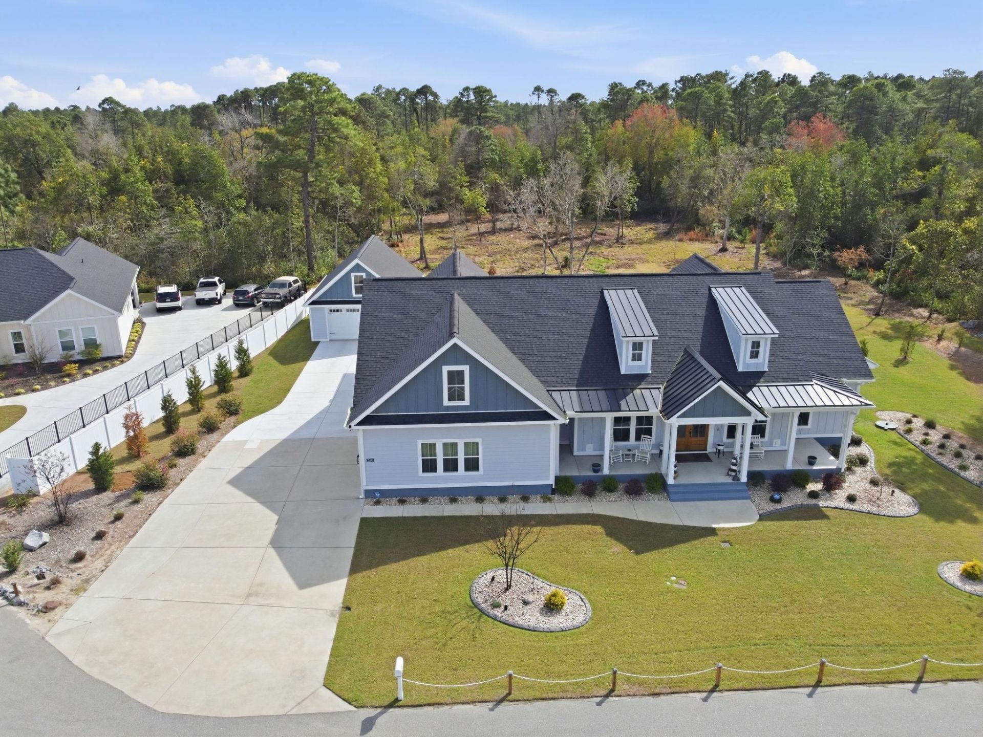 2206 Eastwood Dr. Photo 4
