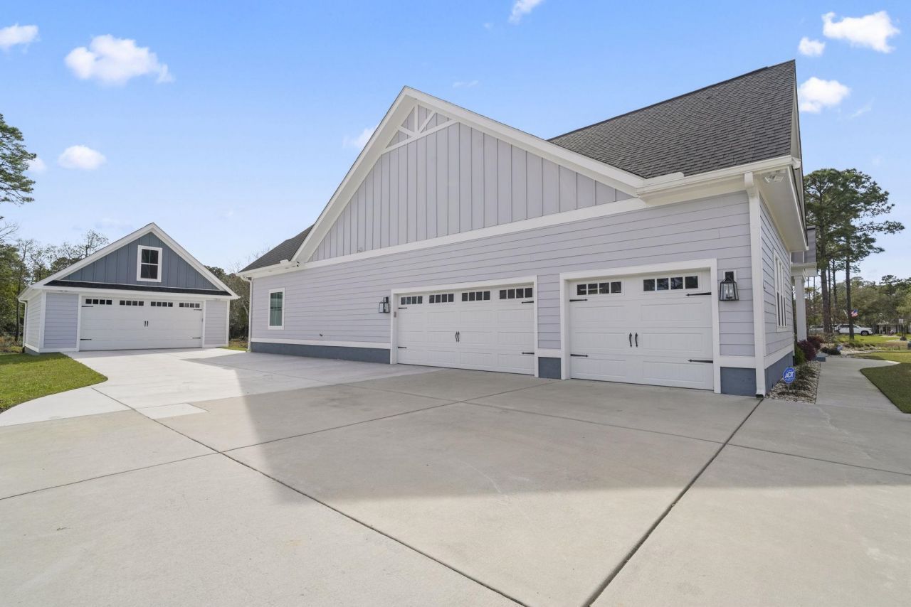 2206 Eastwoods Dr. Photo 54