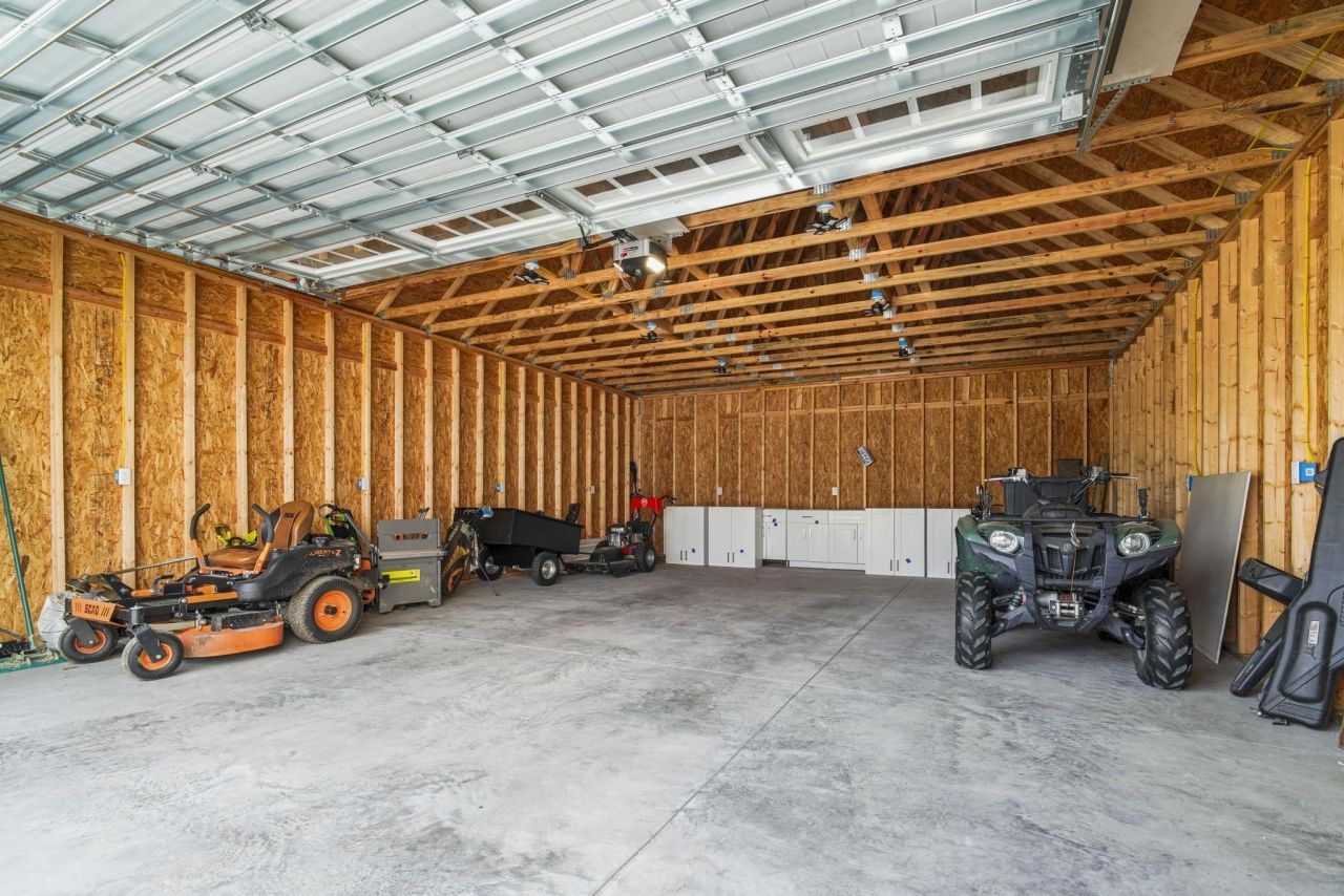 2206 Eastwood Dr. Photo 55
