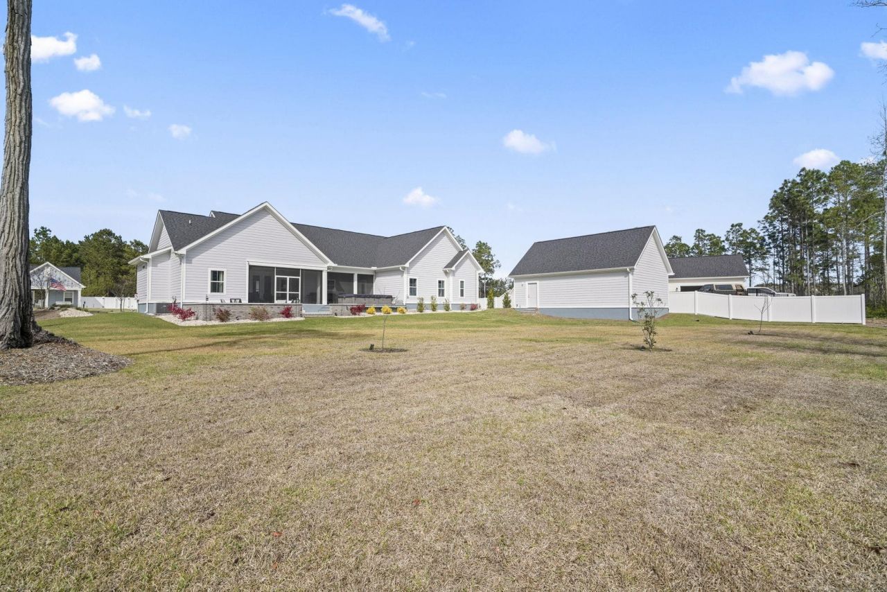 2206 Eastwood Dr. Photo 58