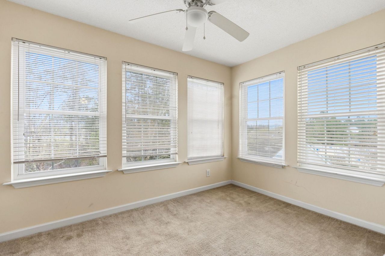 2280 Andover Dr. Photo 11