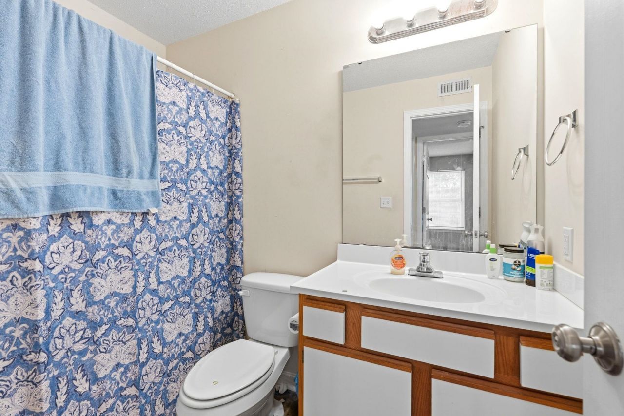 2280 Andover Dr. Photo 15