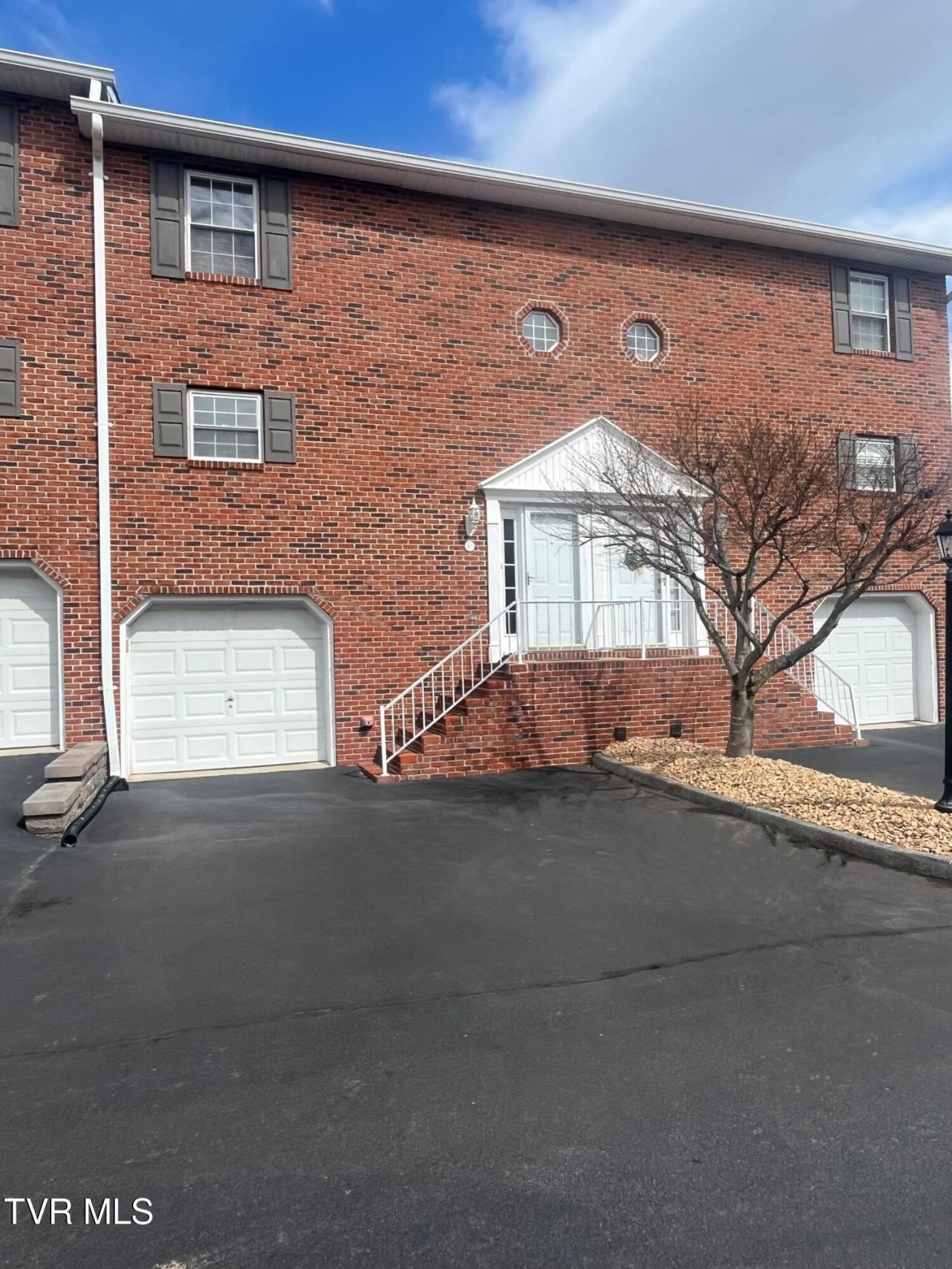204 East Mountain View Road, Unit 40, Johnson City, TN 37601 Main Photo