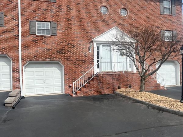 204 East Mountain View Road, Unit 40, Johnson City, TN 37601