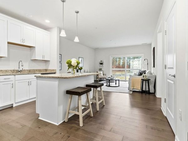 230 Martins Lndg, Unit 209, North Reading, MA 01864