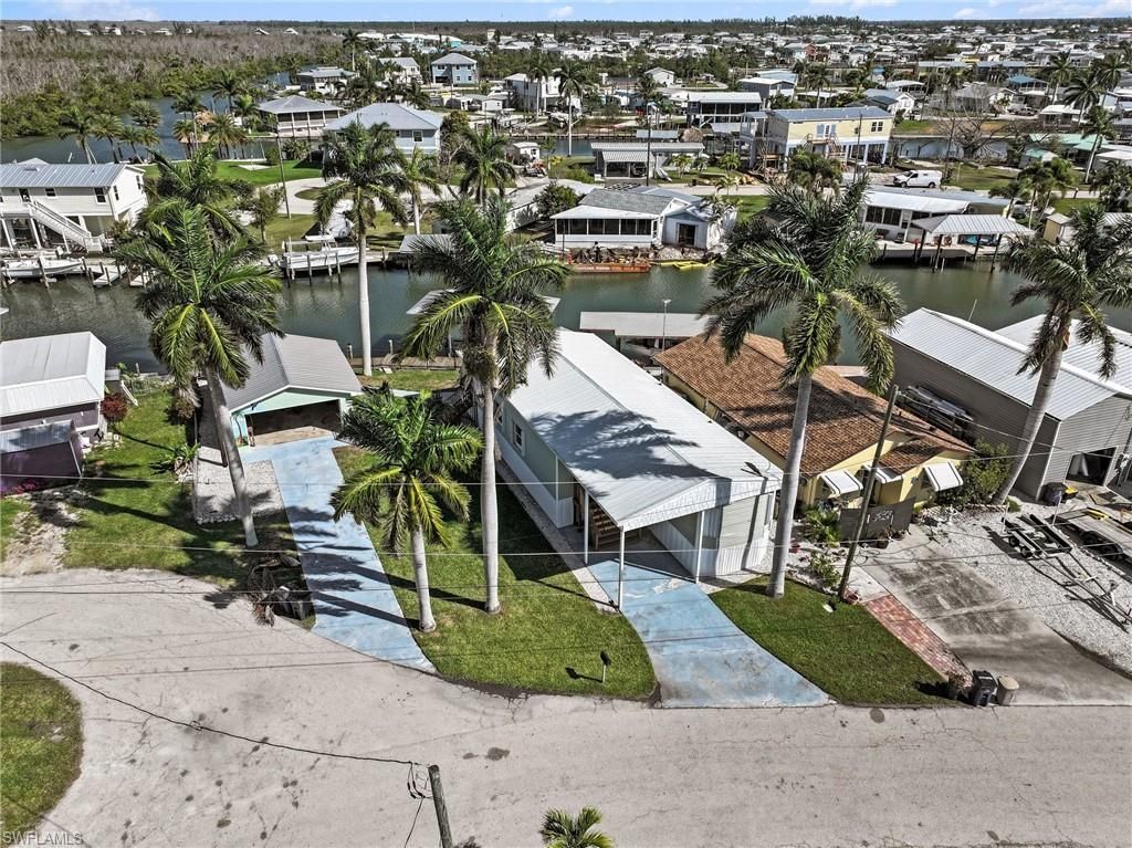 3932 Phoenix Dr , Saint James City, FL 33956 Photo