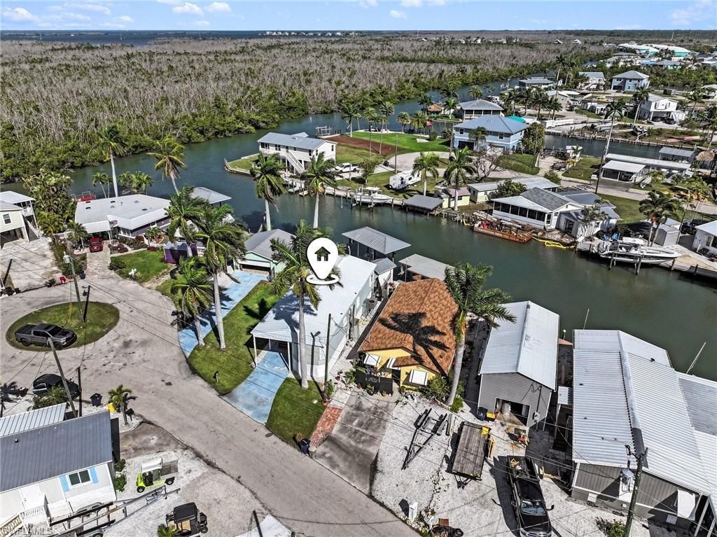 3932 Phoenix Dr , Saint James City, FL 33956 Photo