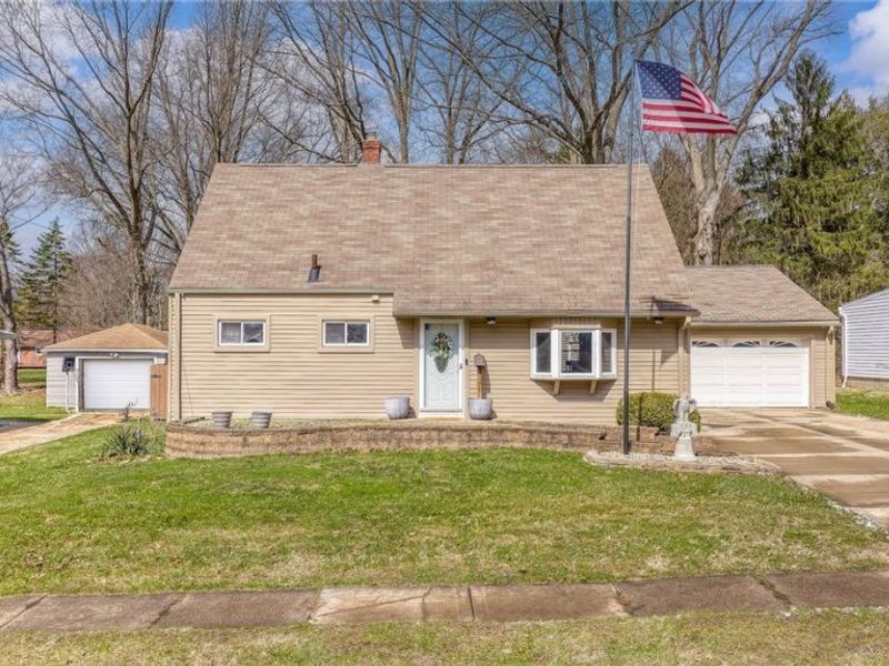 72 Pinehurst Road, Munroe Falls, OH 44262 Photo 2