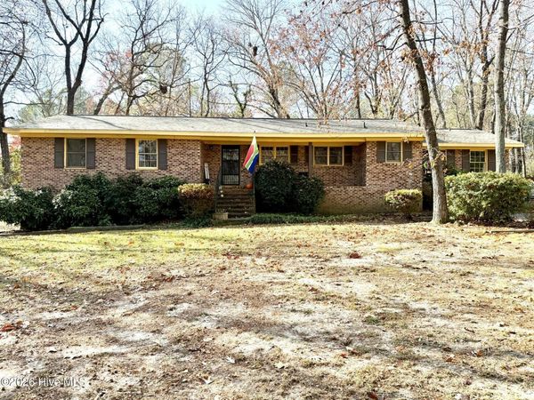 211 Tartan Trail, Southern Pines, NC 28387