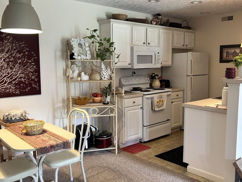 5345 Cypress Chase, Columbus, OH 43228 Photo 6