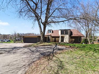 13490 Lakebrook Drive, Tyrone Twp, MI 48430