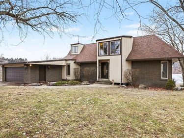 13490 Lakebrook Drive, Tyrone Twp, MI 48430