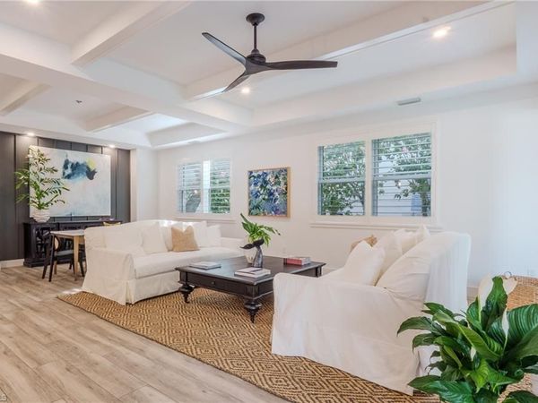 1075 Frank Whiteman BLVD, NAPLES, FL 34103