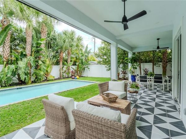 1075 Frank Whiteman BLVD, NAPLES, FL 34103