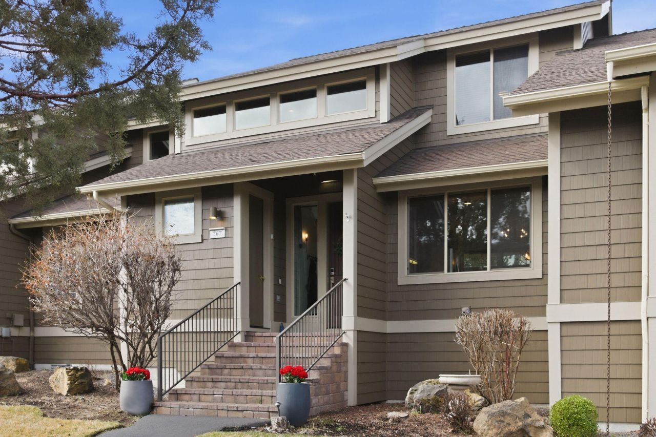 767 Sage Country Court, Redmond, OR 97756 Main Photo