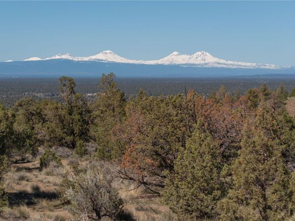 SW Paragon Court, Unit 728-729, Powell Butte, OR 97753