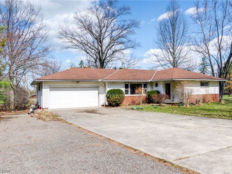 28755 Chardon Road, Willoughby Hills, OH 44092 Photo 2