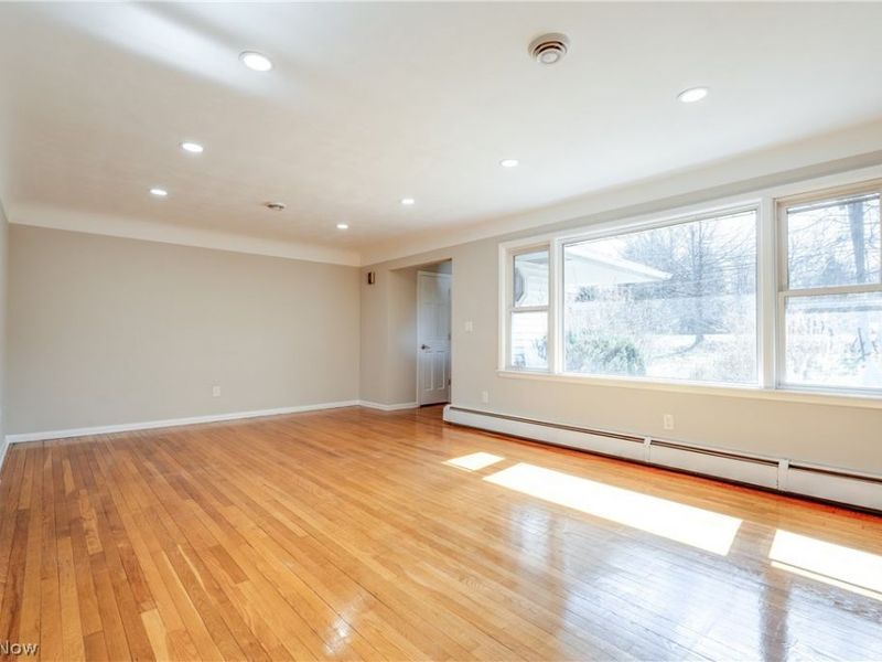 28755 Chardon Road, Willoughby Hills, OH 44092 Photo 6