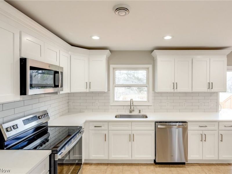 28755 Chardon Road, Willoughby Hills, OH 44092 Photo 8