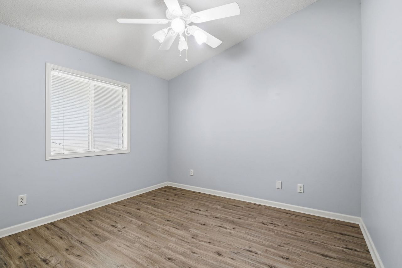 1460 Blue Tree Ct.  Photo 15