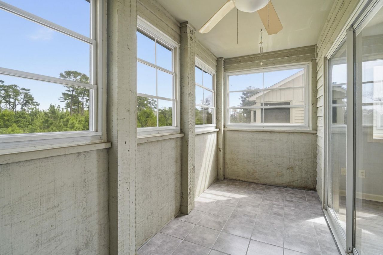 1460 Blue Tree Ct.  Photo 23