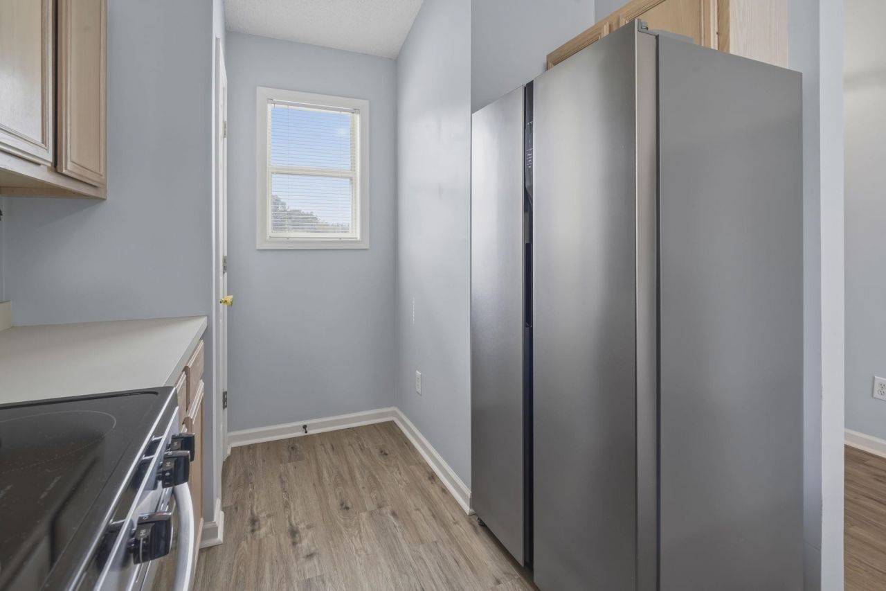 1460 Blue Tree Ct.  Photo 7