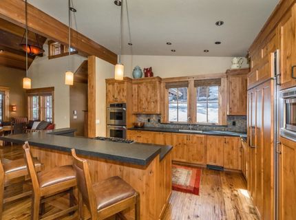 11221 Skislope Way, Truckee, CA 96161 Photo