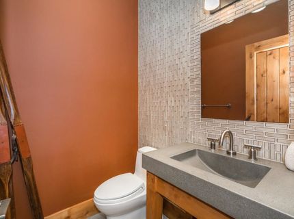 11221 Skislope Way, Truckee, CA 96161 Photo