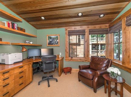 11221 Skislope Way, Truckee, CA 96161 Photo