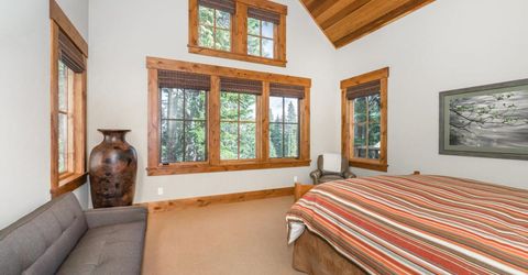 11221 Skislope Way, Truckee, CA 96161 Photo