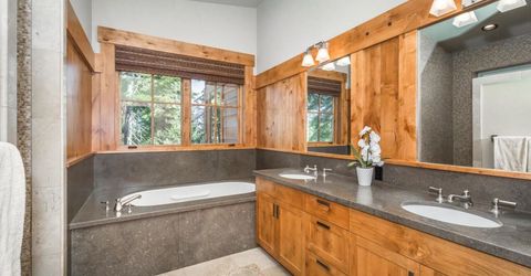 11221 Skislope Way, Truckee, CA 96161 Photo