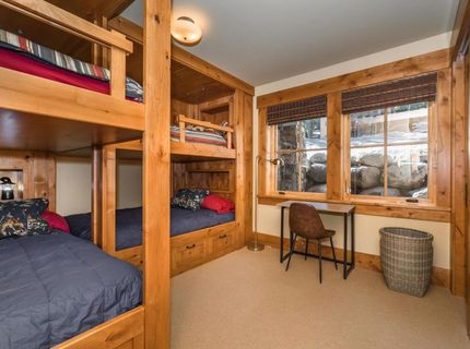 11221 Skislope Way, Truckee, CA 96161 Photo