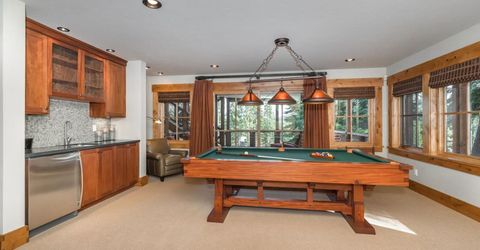 11221 Skislope Way, Truckee, CA 96161 Photo