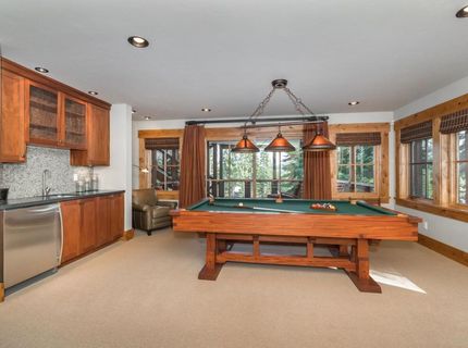 11221 Skislope Way, Truckee, CA 96161 Photo